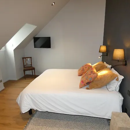 L'escale Pibeste بيت للعطل *
